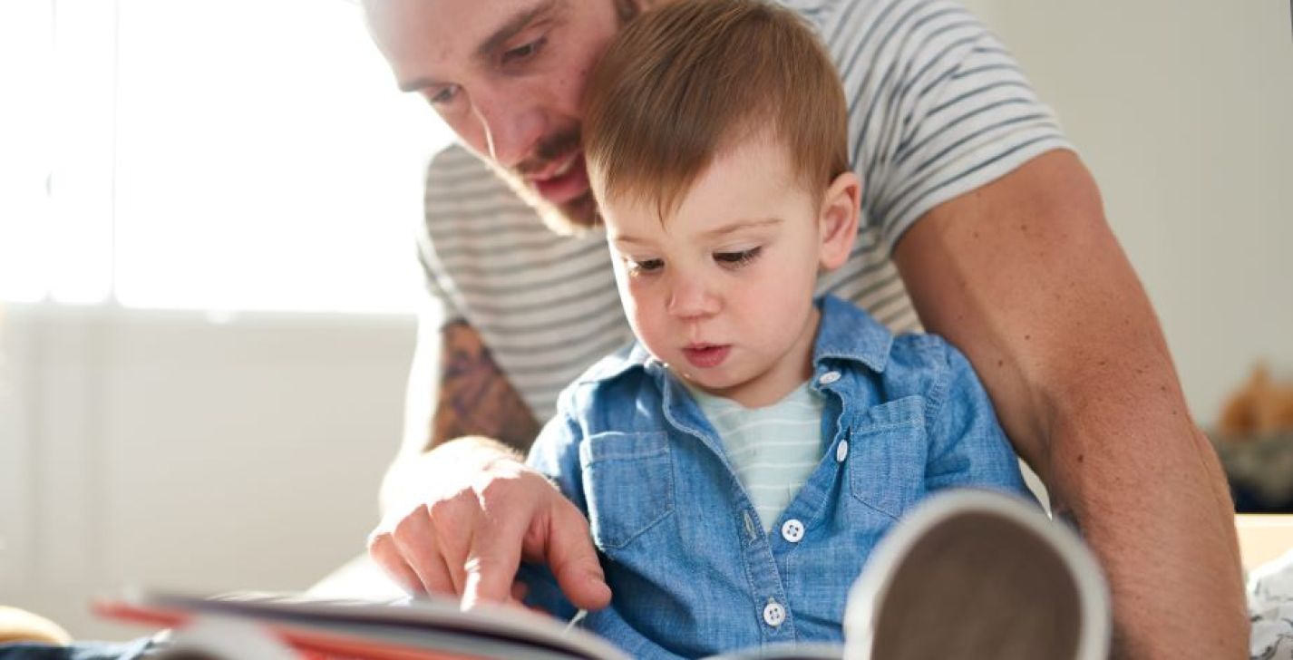 Bild zur Illustration der Aktualität "Zeitweilige Arbeitslosigkeit wegen höherer Gewalt für Arbeitnehmer, wenn es ihrem Kind aufgrund einer Corona-Maßnahme unmöglich ist, zur Kinderkrippe, Schule oder Tagesstätte für Personen mit Beeinträchtigung zu gehen" vom 11-07-2022